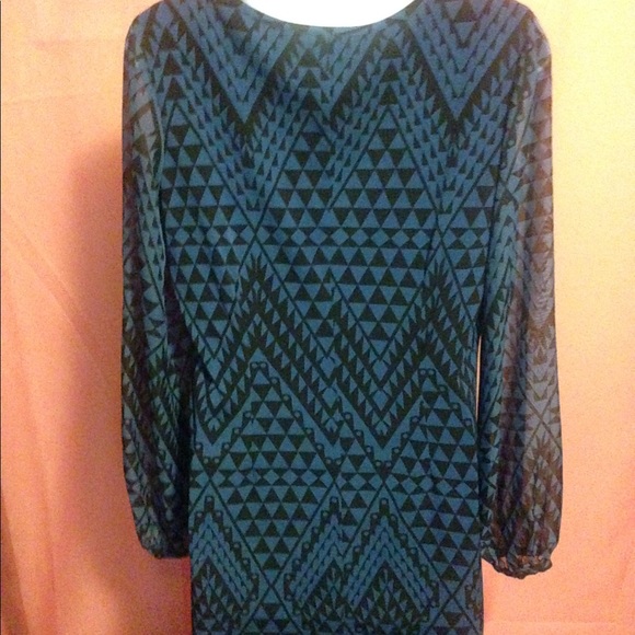 Geometric print l/s dress - Picture 2 of 2